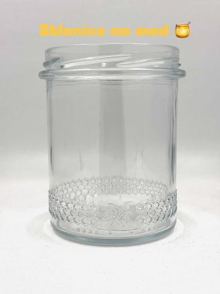 Speciálně pro včelaře 🍯🐝 Sklenice na med 🍯 se včelou a pláství 400 ml, ideální volba pro všechny včelaře, kteří chtějí...