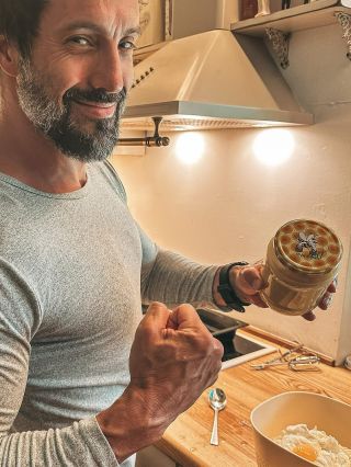 “Zavařovací víčka s VILÍKEM? Jo jasně, ty letí pořád! Prostě je milujete… stejně jako váš med. 🍯❤️“ 👉...